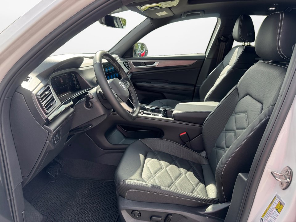 New 2026 Volkswagen Atlas Cross Sport SE image 9
