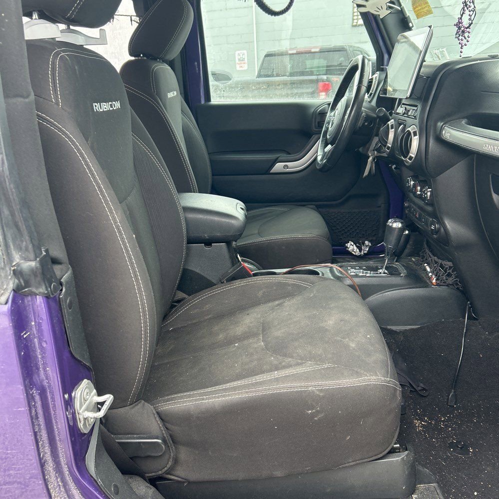 Used 2018 Jeep Wrangler Rubicon w/ Power Convenience Group image 11