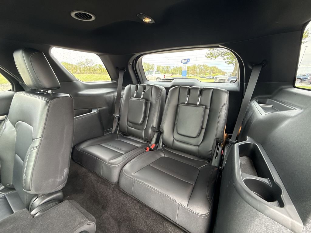 Used 2018 Ford Explorer XLT w/ Equipment Group 202A AWD/4WD image 26