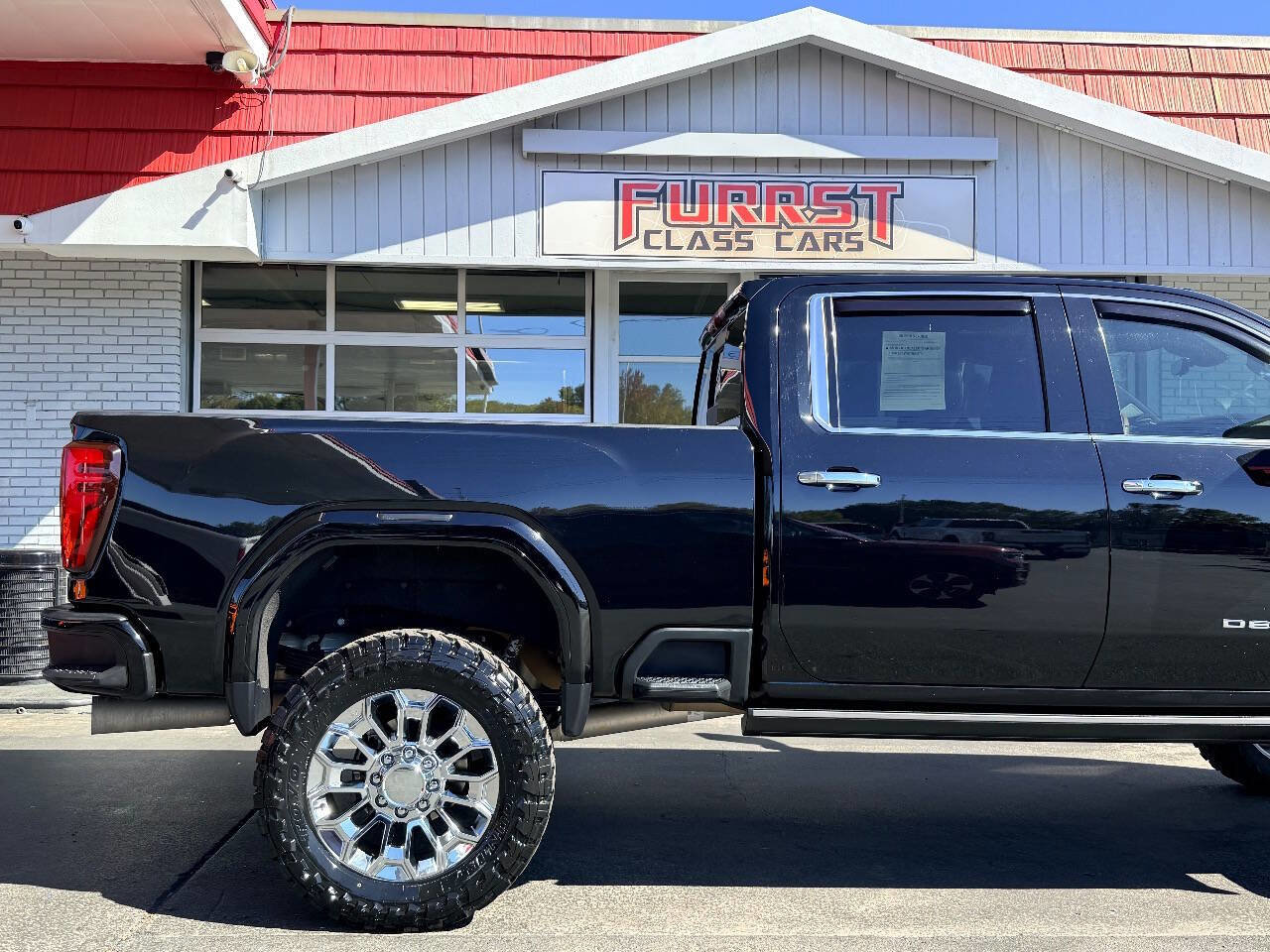 Used 2024 GMC Sierra 2500 Denali Ultimate w/ Max Trailering Package image 10