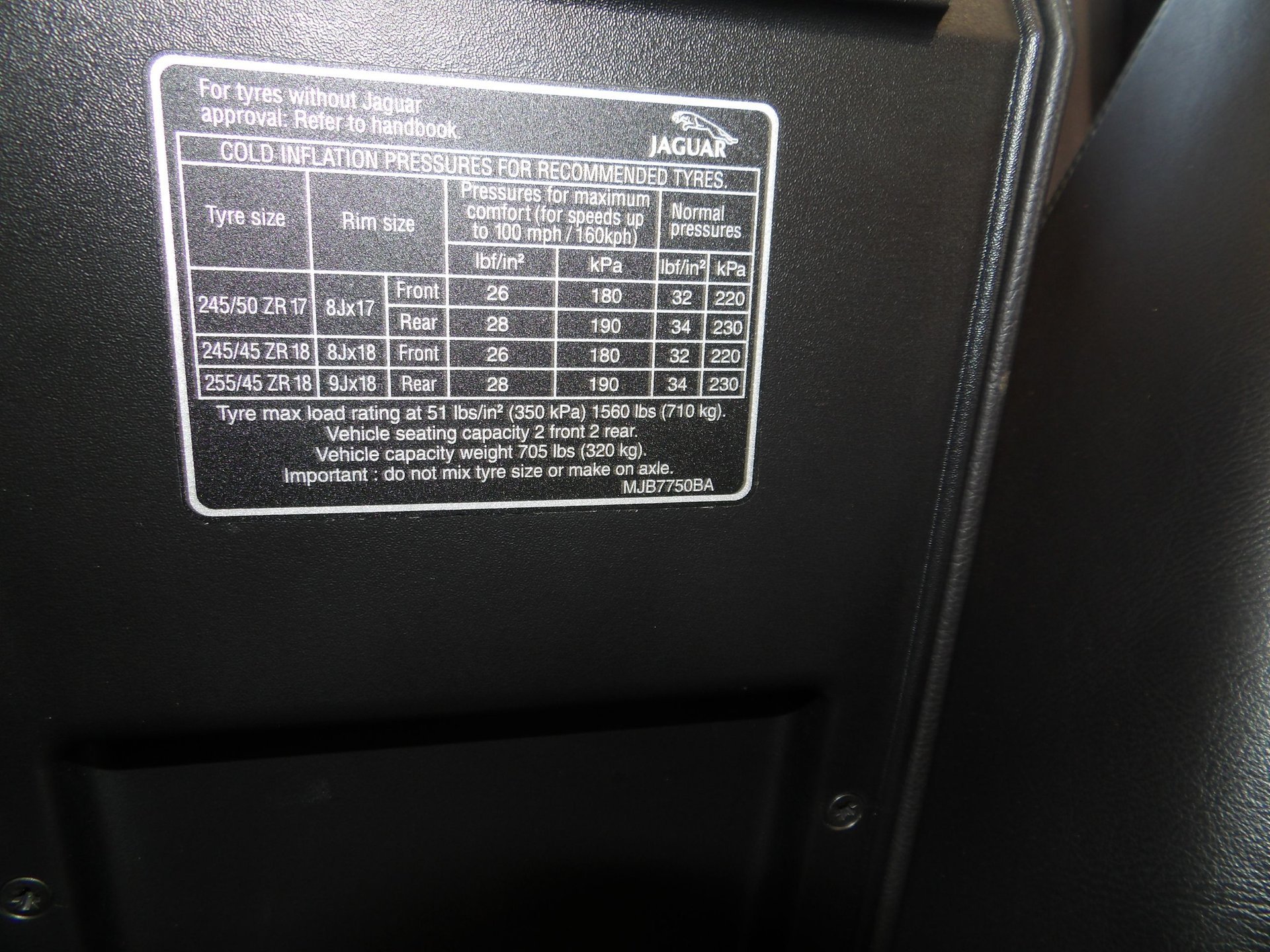 Used 2001 Jaguar XK8 Convertible RWD image 60