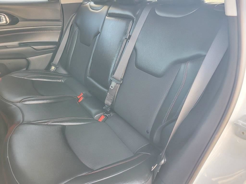 Certified 2022 Jeep Compass Trailhawk AWD/4WD image 10