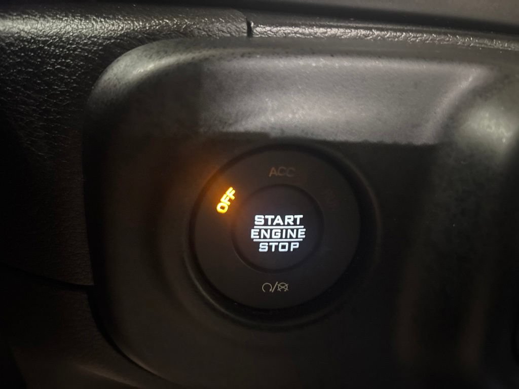 Used 2021 Jeep Gladiator Sport AWD/4WD image 8