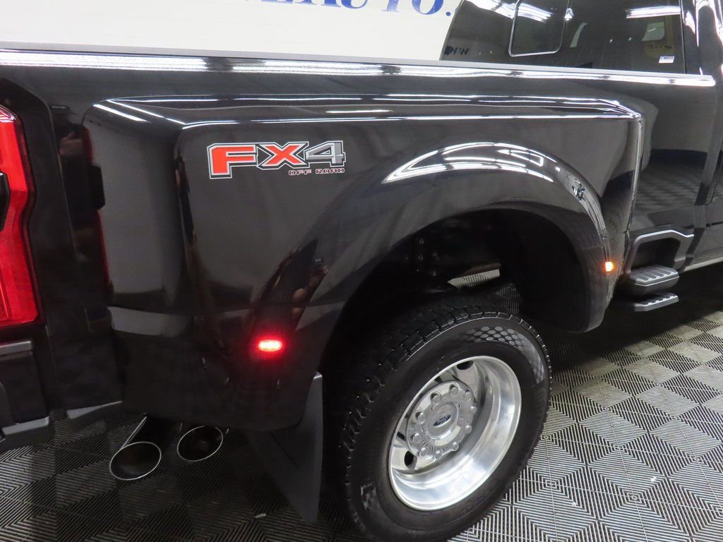 Used 2025 Ford F450 Platinum w/ Platinum Plus Package AWD/4WD image 41