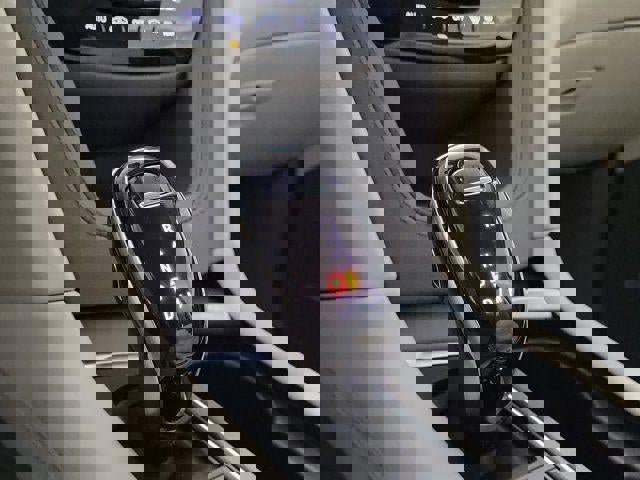 Certified 2022 Cadillac XT5 Premium Luxury image 24