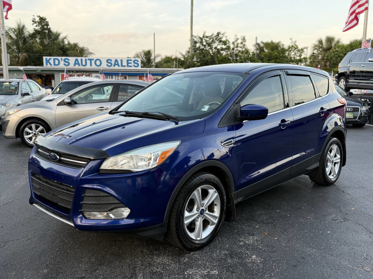Used 2015 Ford Escape SE image 3