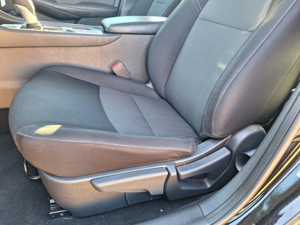 Used 2022 Nissan Sentra SV w/ All-Weather Package image 10