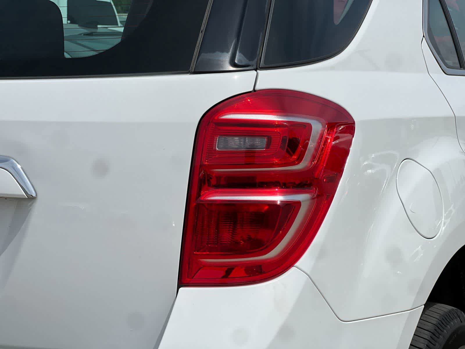 Used 2016 Chevrolet Equinox LS image 27