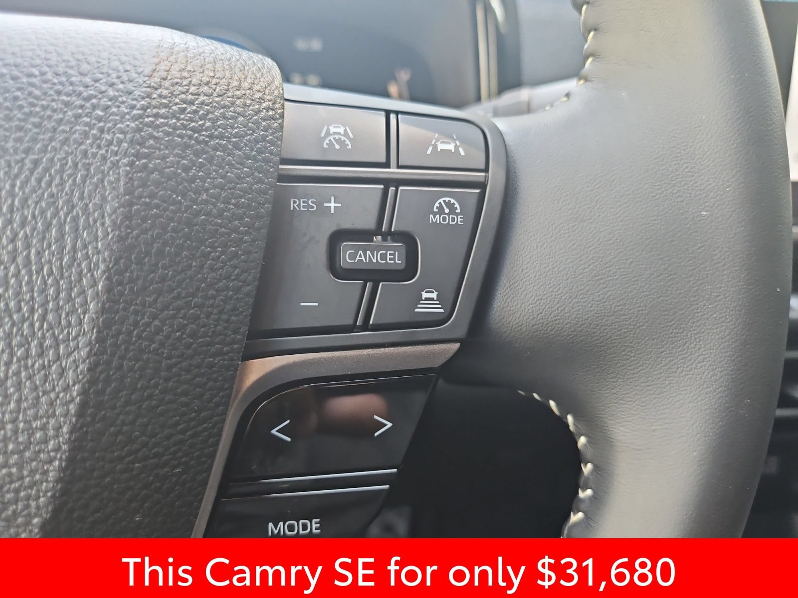 Used 2025 Toyota Camry SE FWD image 29
