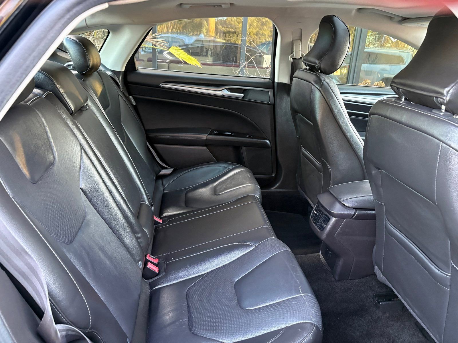 Used 2016 Ford Fusion Titanium image 21