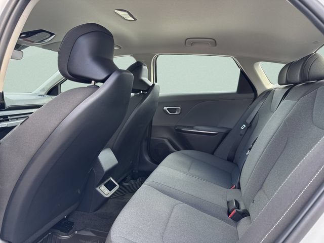 New 2026 Kia K4 FWD image 21