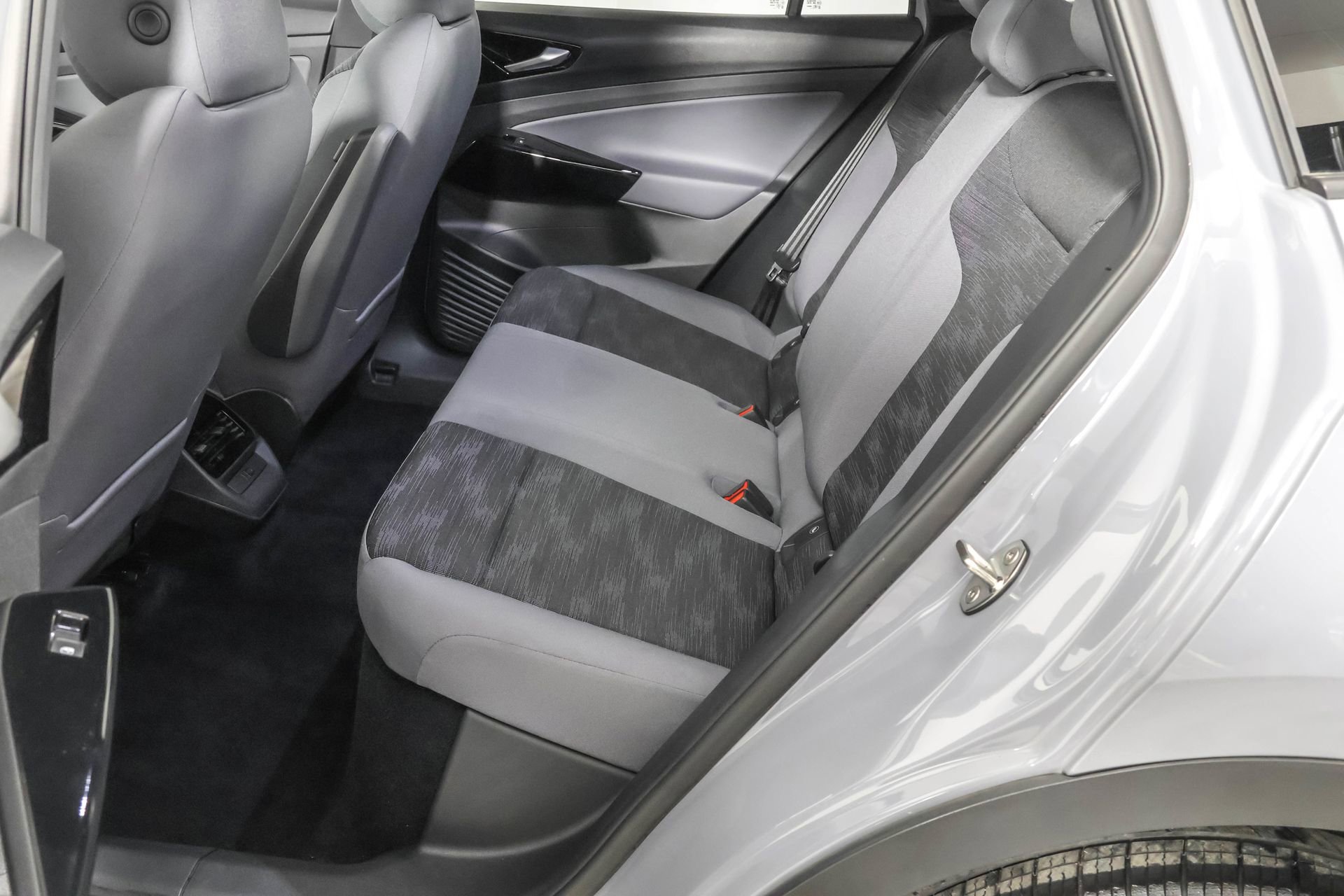 Used 2022 Volkswagen ID.4 Pro image 34