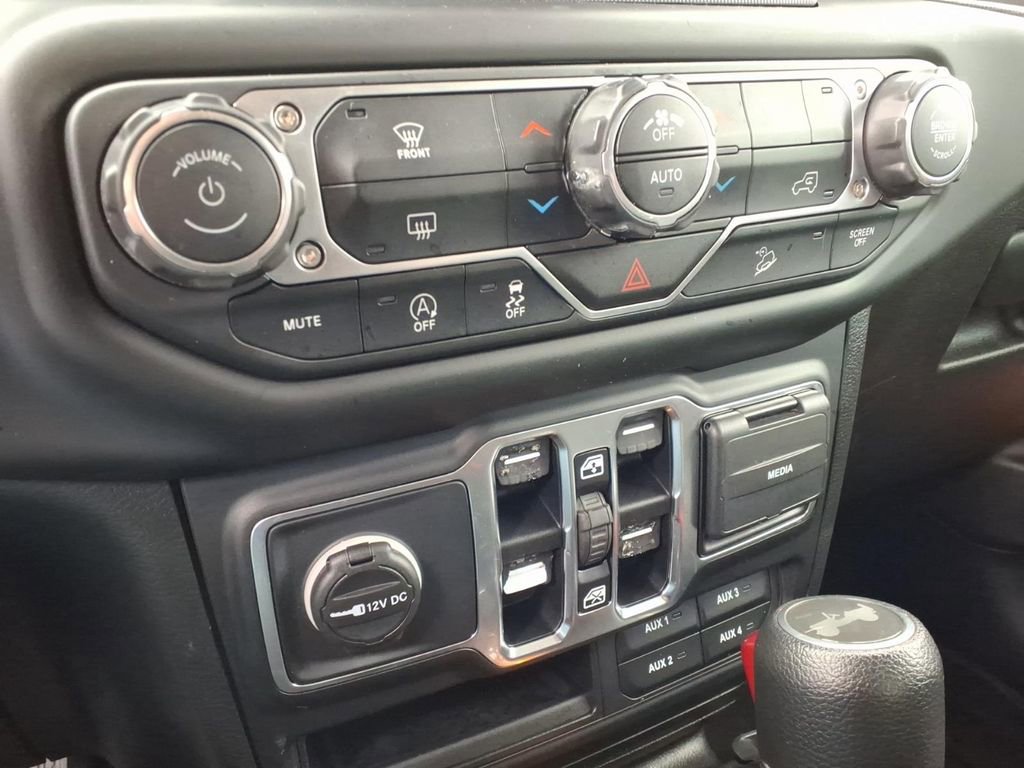 Used 2021 Jeep Wrangler Unlimited Sport S image 9