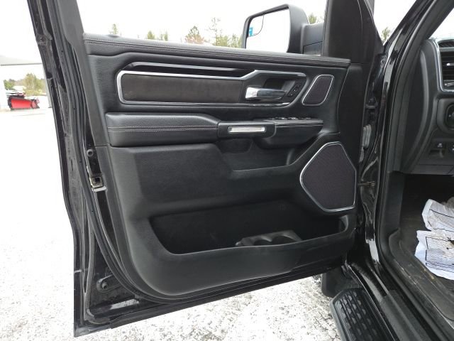 Used 2022 RAM 1500 Laramie w/ Night Edition image 45