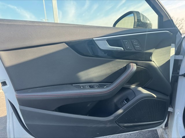 Used 2018 Audi A4 2.0T Prestige image 9