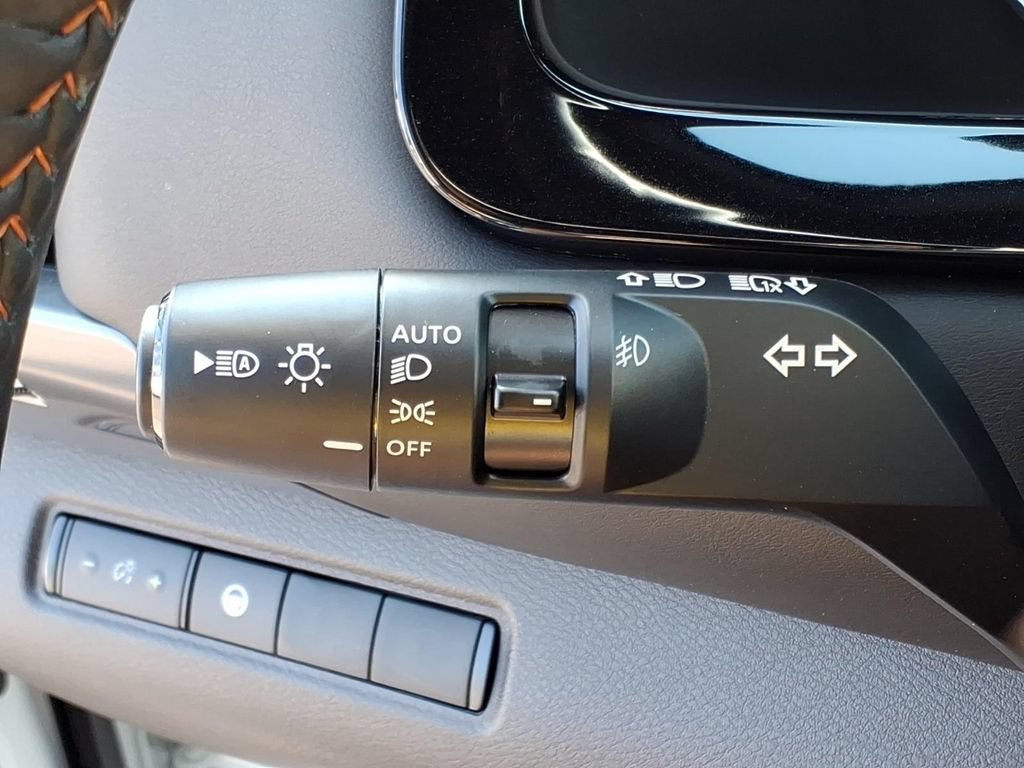 Used 2024 Nissan Pathfinder Rock Creek AWD/4WD image 16