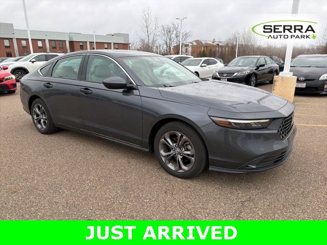 Used 2023 Honda Accord EX image 2