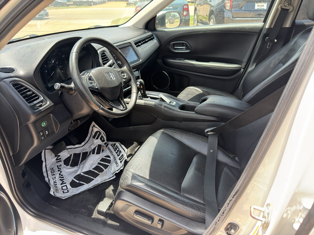 Used 2020 Honda HR-V Touring image 19