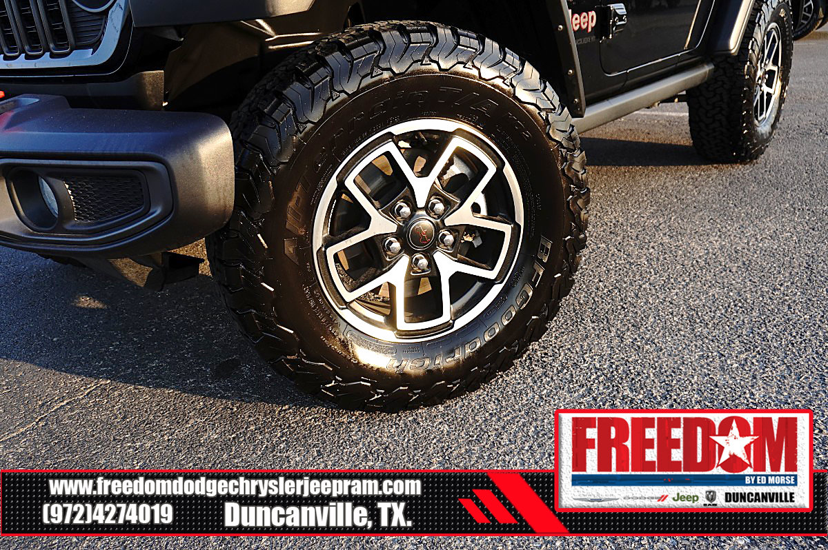 Used 2024 Jeep Wrangler Rubicon AWD/4WD image 8