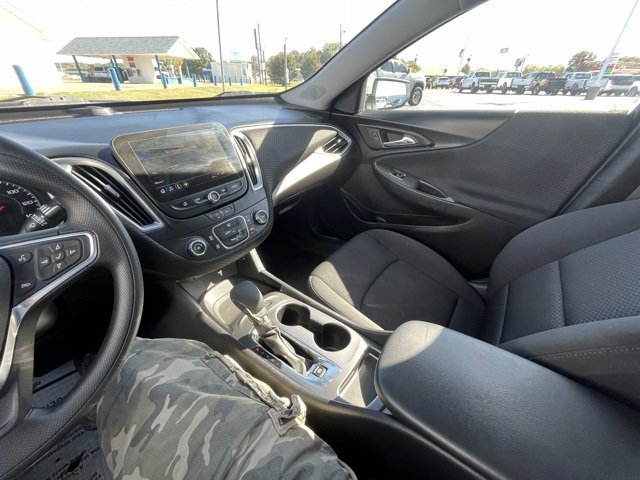 Used 2024 Chevrolet Malibu LS w/ Driver Confidence Package image 13