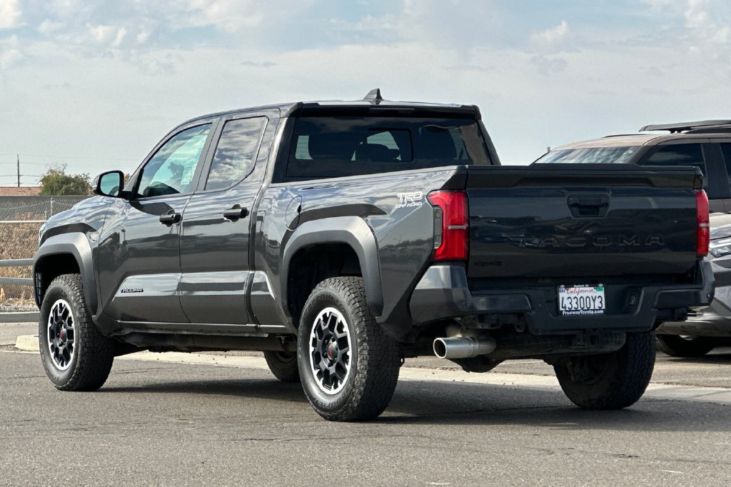 Used 2024 Toyota Tacoma TRD Off-Road w/ TRD Off Road Upgrade Package AWD/4WD image 7