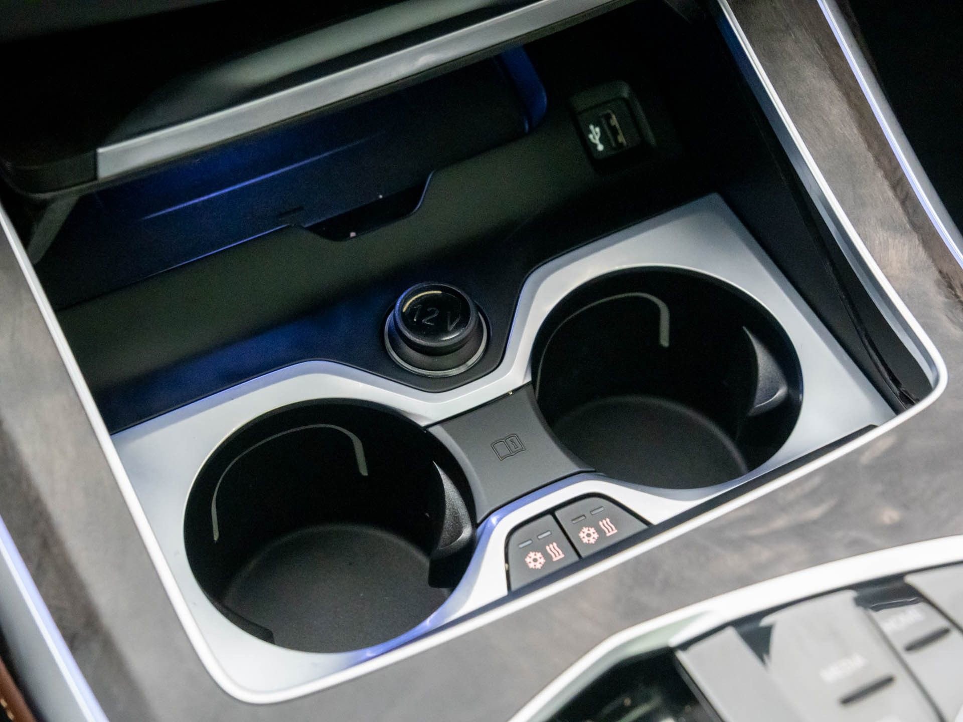 Certified 2024 BMW X7 xDrive40i w/ Executive Package image 30