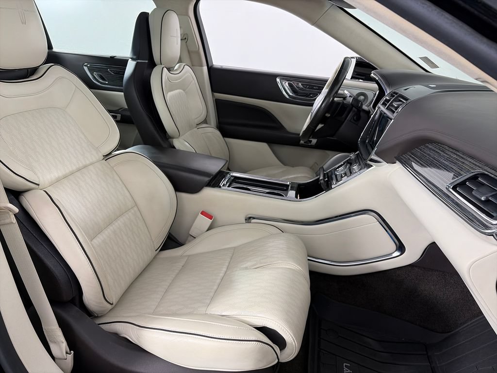 Used 2017 Lincoln Continental Black Label w/ Rear-seat Package AWD/4WD image 31