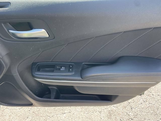 Used 2023 Dodge Charger SXT RWD image 11