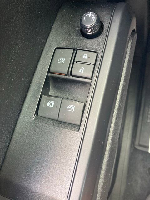 Certified 2023 Toyota Tacoma SR AWD/4WD image 25