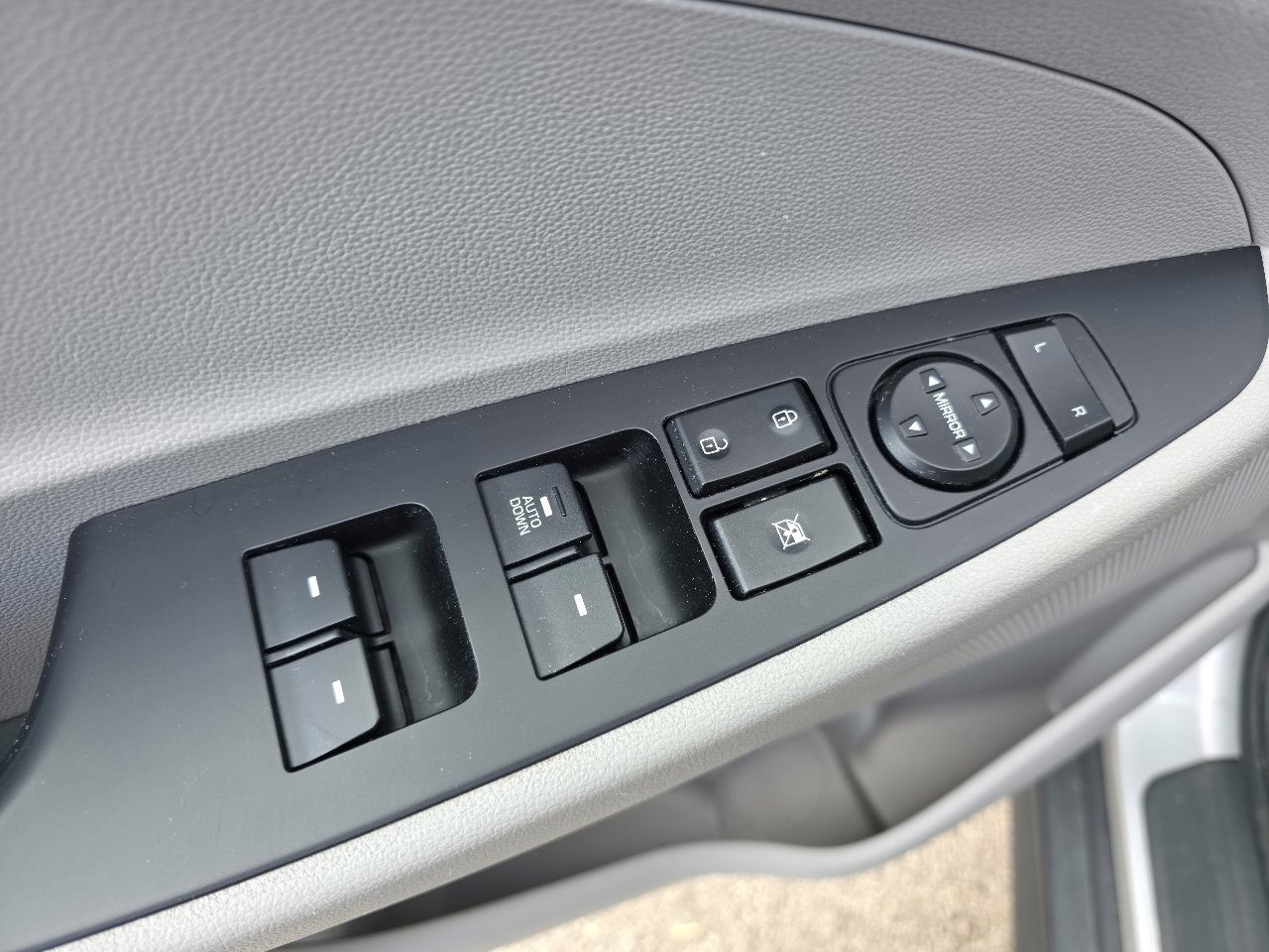 Used 2020 Hyundai Tucson SE image 25