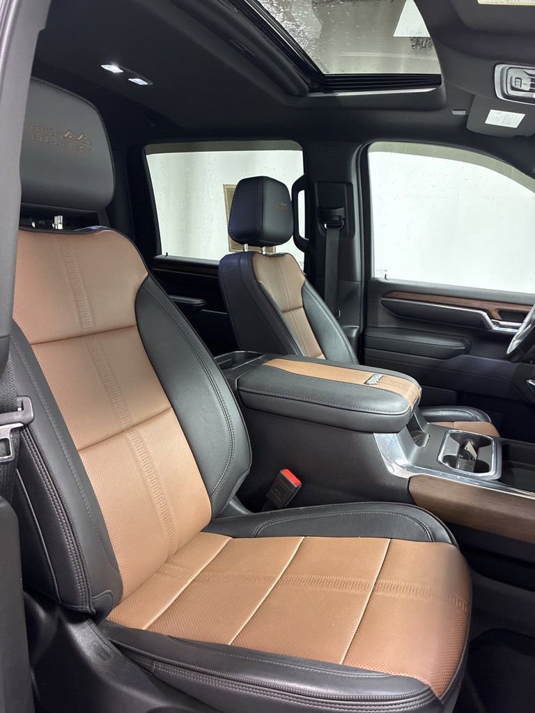 Used 2024 Chevrolet Silverado 2500 High Country w/ High Country Premium Package image 29