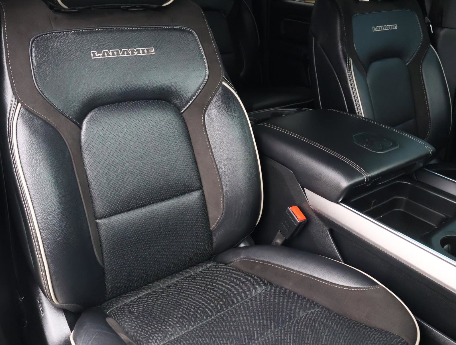 Used 2024 RAM 1500 Laramie image 18