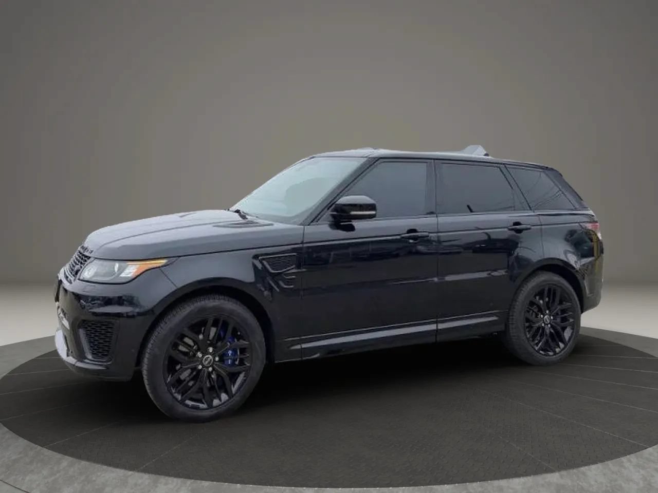 Used 2015 Land Rover Range Rover Sport SVR AWD/4WD image 3