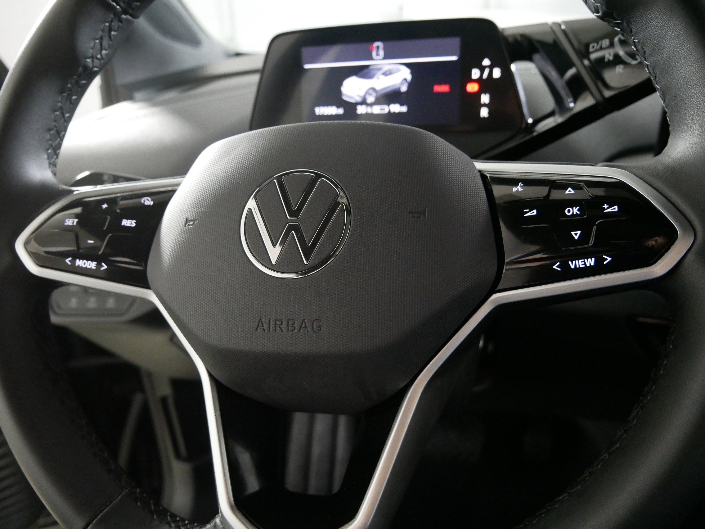 Certified 2023 Volkswagen ID.4 Pro S image 25