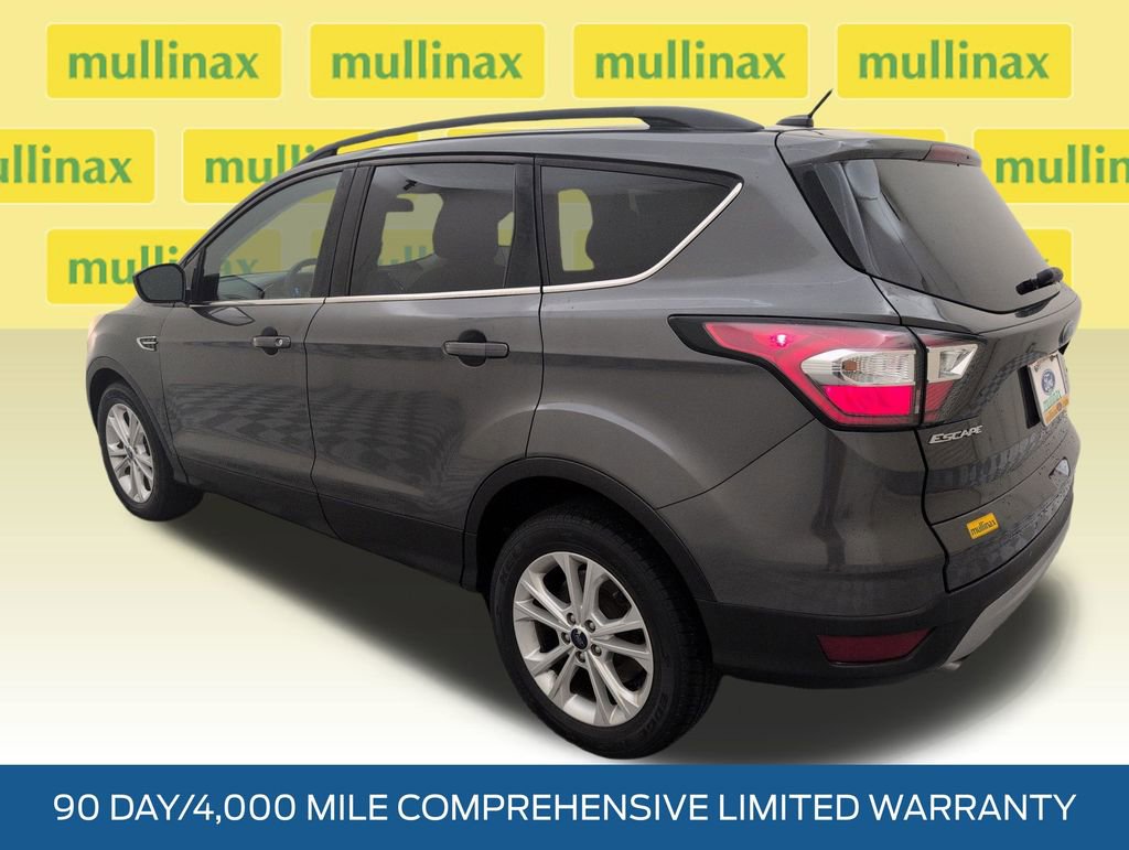 Used 2017 Ford Escape SE w/ Equipment Group 201A FWD image 9