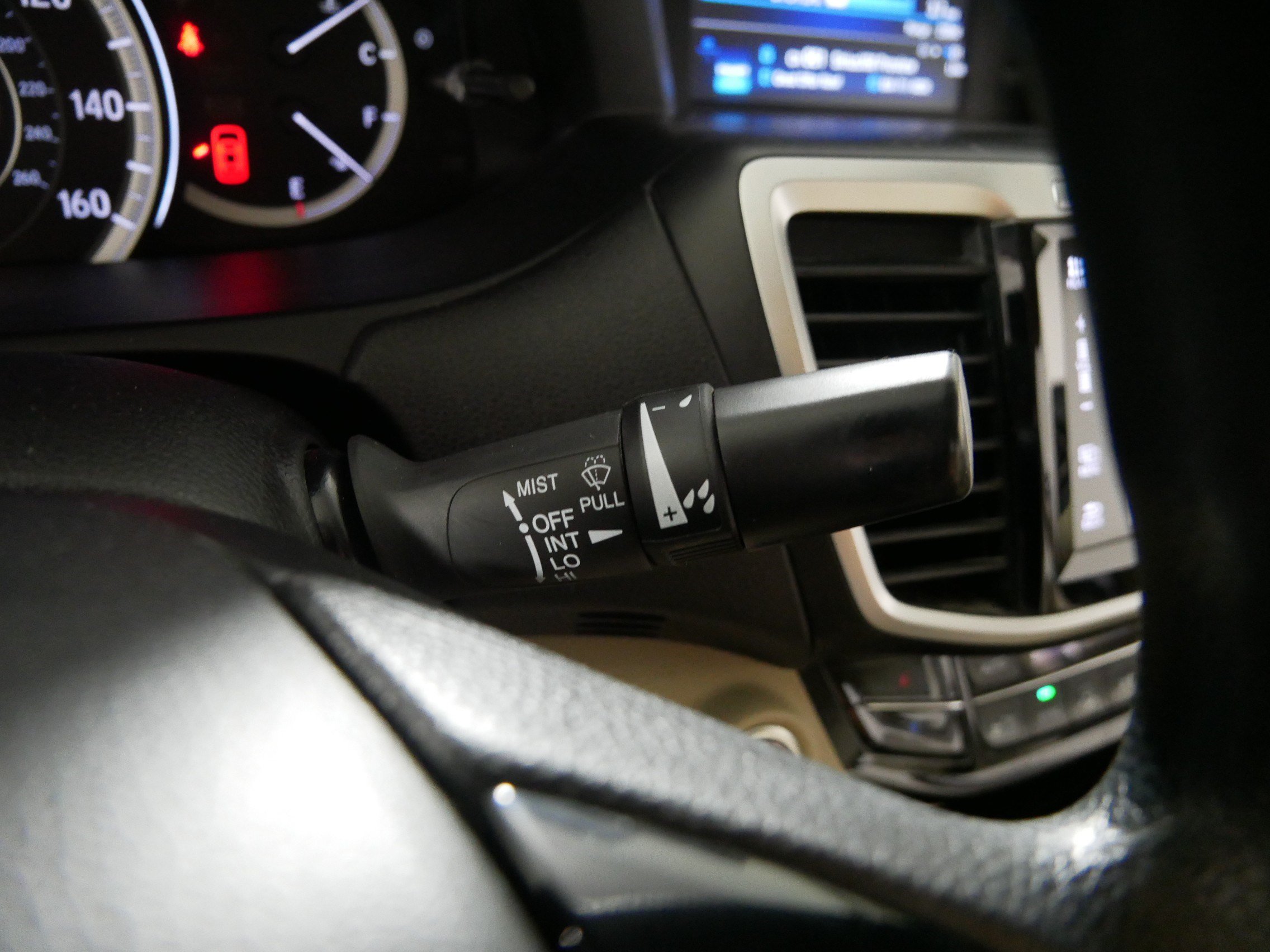 Used 2017 Honda Accord EX image 30