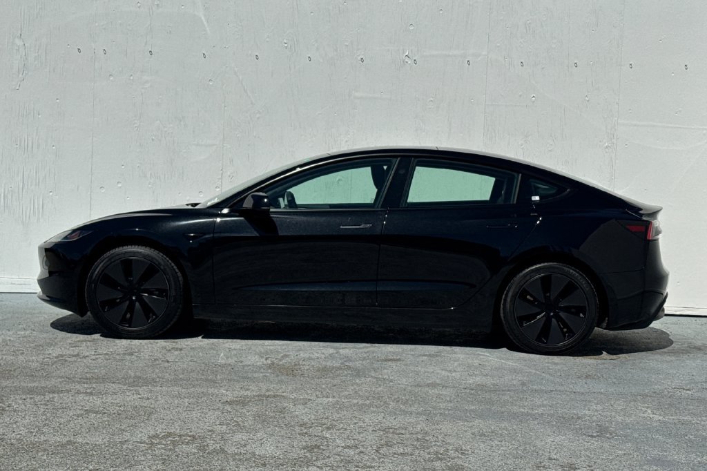 Used 2025 Tesla Model 3 Long Range RWD image 6