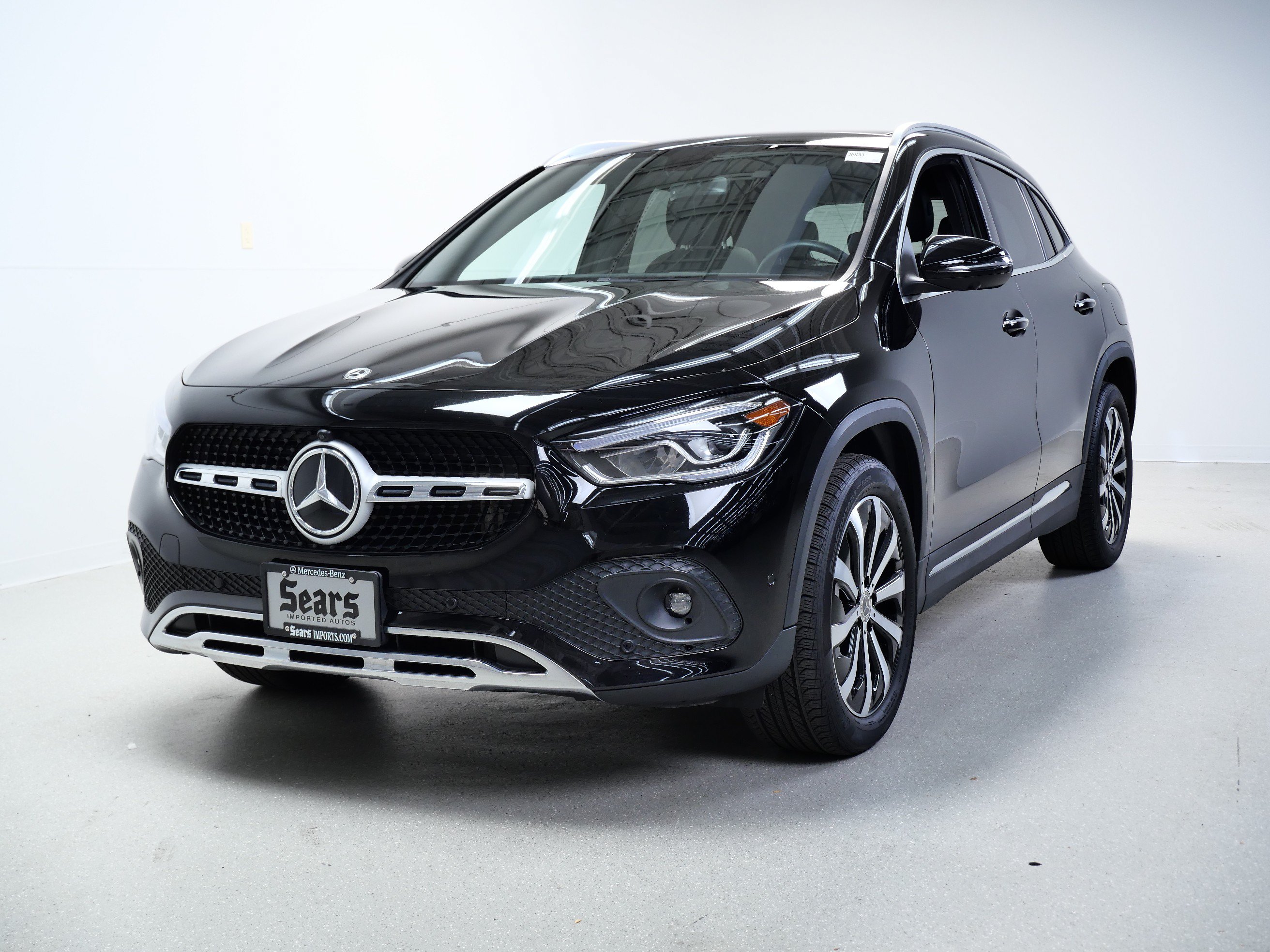 Used 2023 Mercedes-Benz GLA 250 4MATIC w/ Premium Package image 12