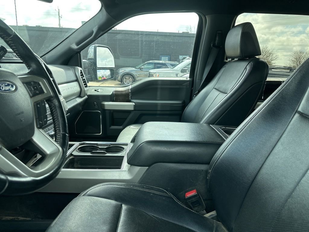 Used 2022 Ford F350 Lariat w/ Chrome Package AWD/4WD image 22