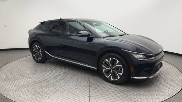 Used 2024 Kia EV6 Light AWD/4WD image 2