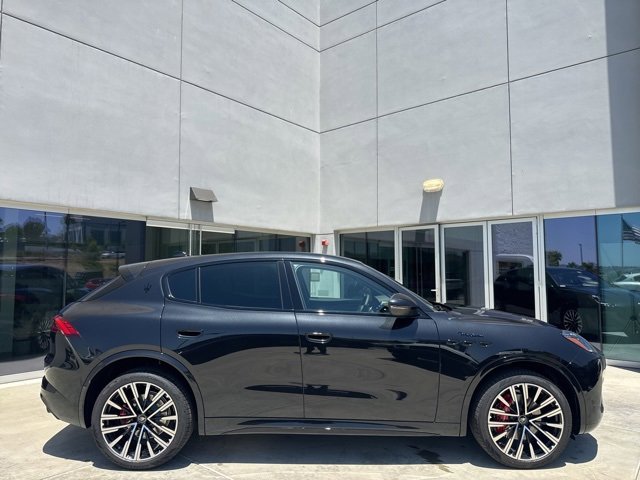 New 2025 Maserati Grecale Modena image 8