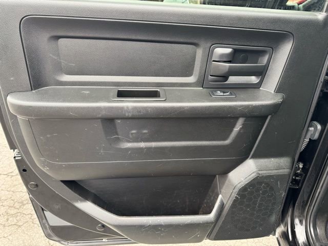 Used 2018 RAM 2500 Tradesman w/ Chrome Appearance Group image 12