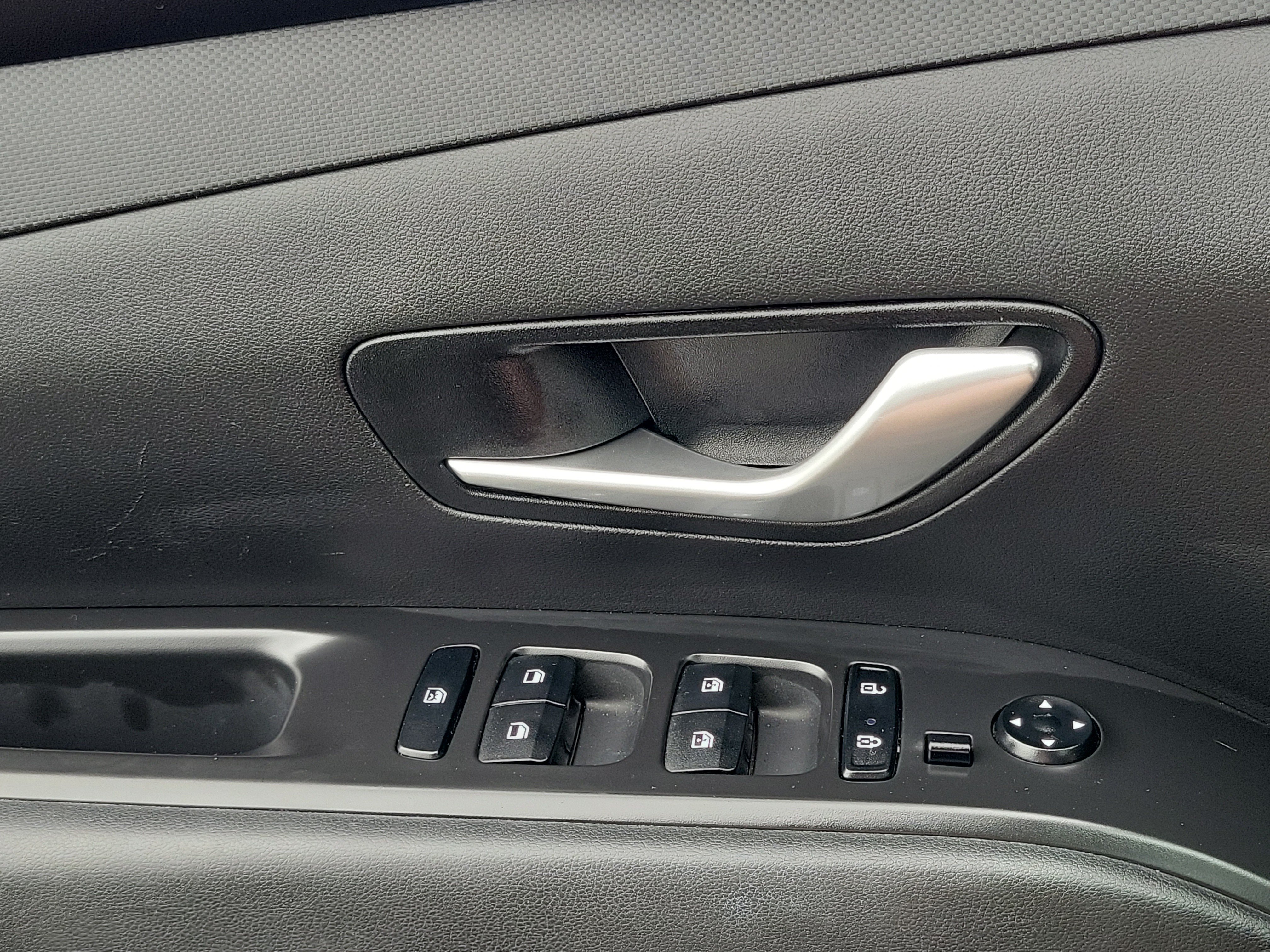 Certified 2024 Hyundai Tucson SEL AWD/4WD image 10