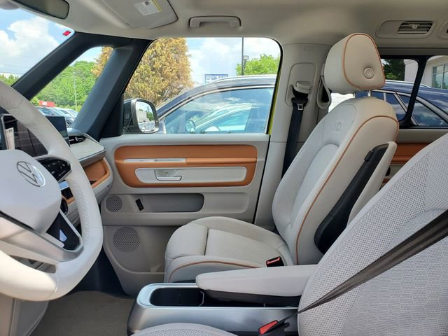 Certified 2025 Volkswagen ID. Buzz 1st Edition RWD image 17