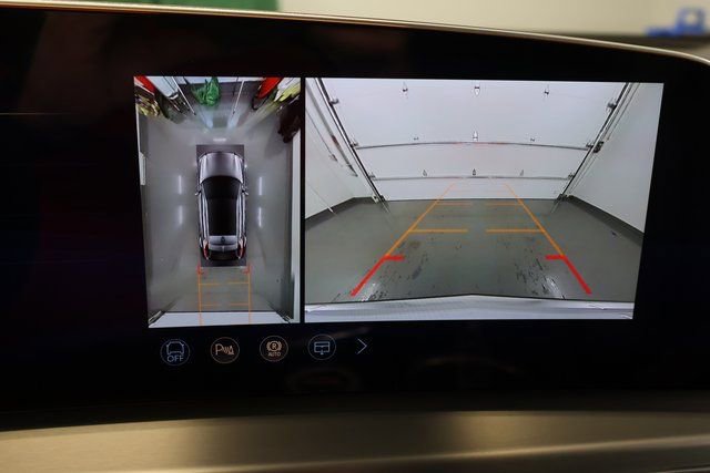 New 2026 Cadillac Lyriq Luxury image 22