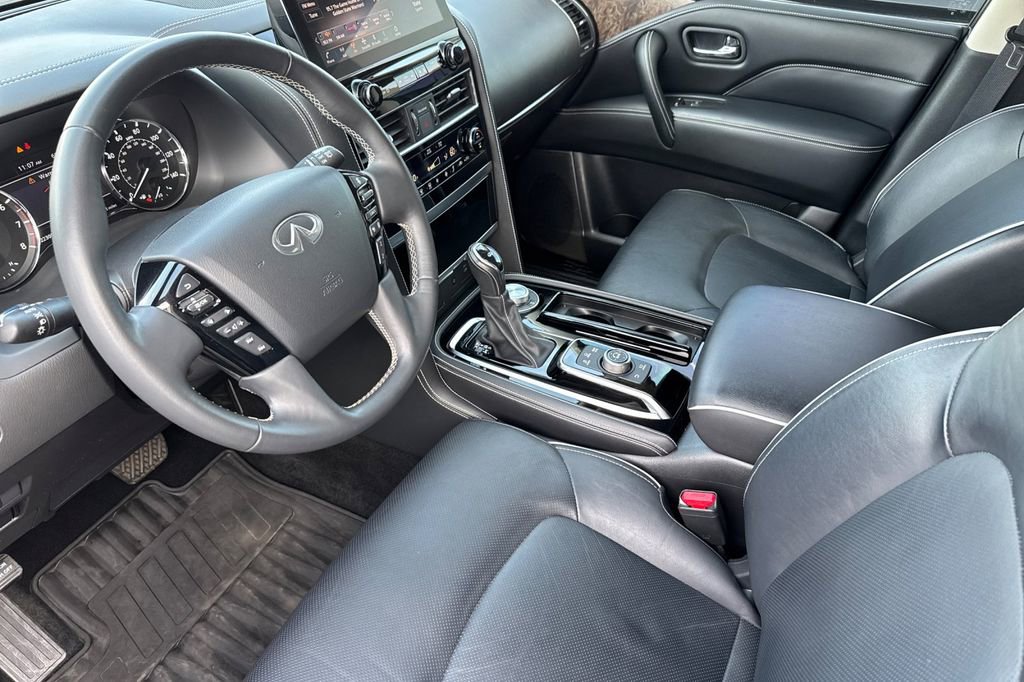 Certified 2024 INFINITI QX80 Premium Select w/ Cargo Package image 9