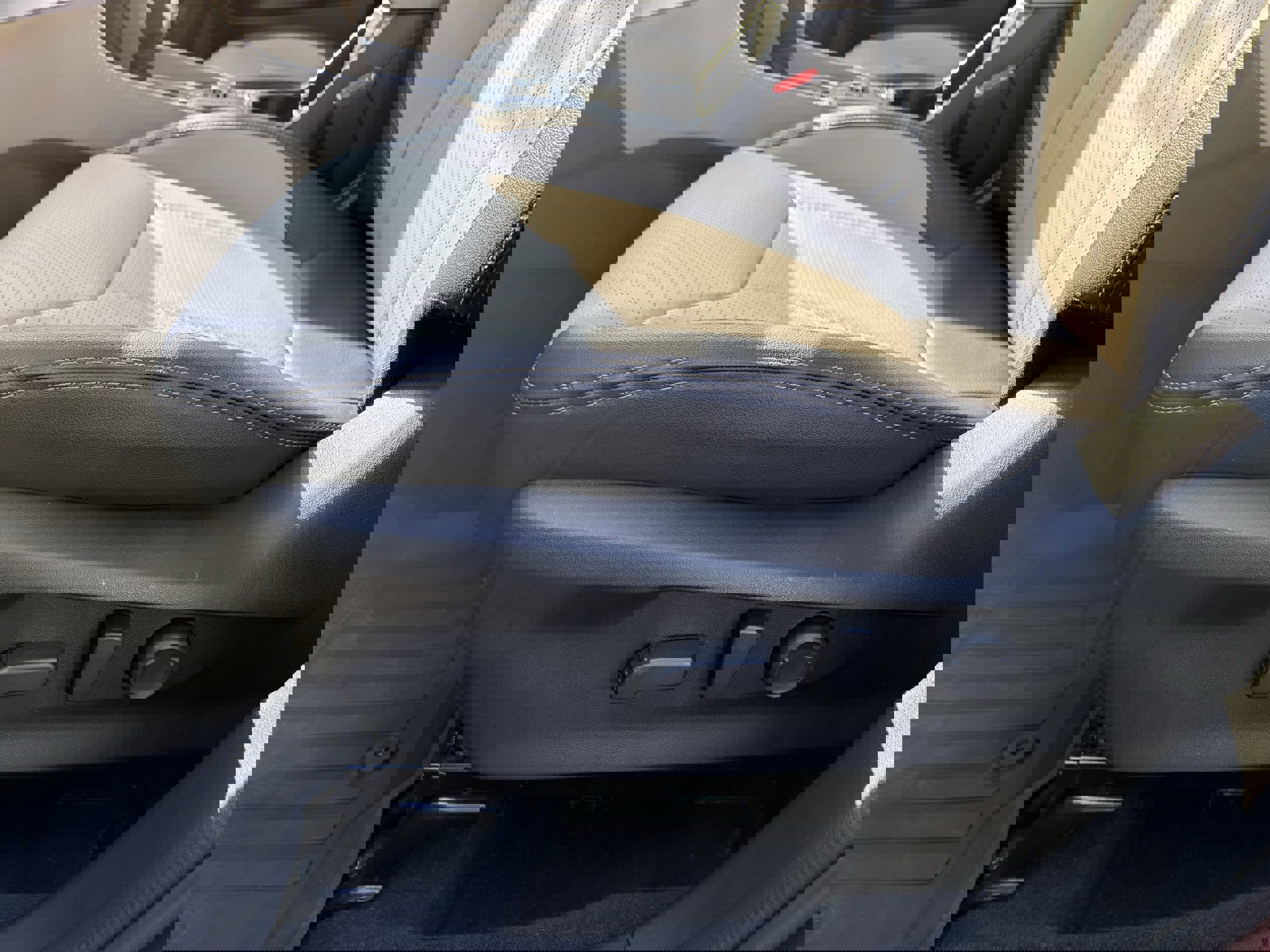 Certified 2024 Subaru Forester Limited w/ Convenience Package image 28