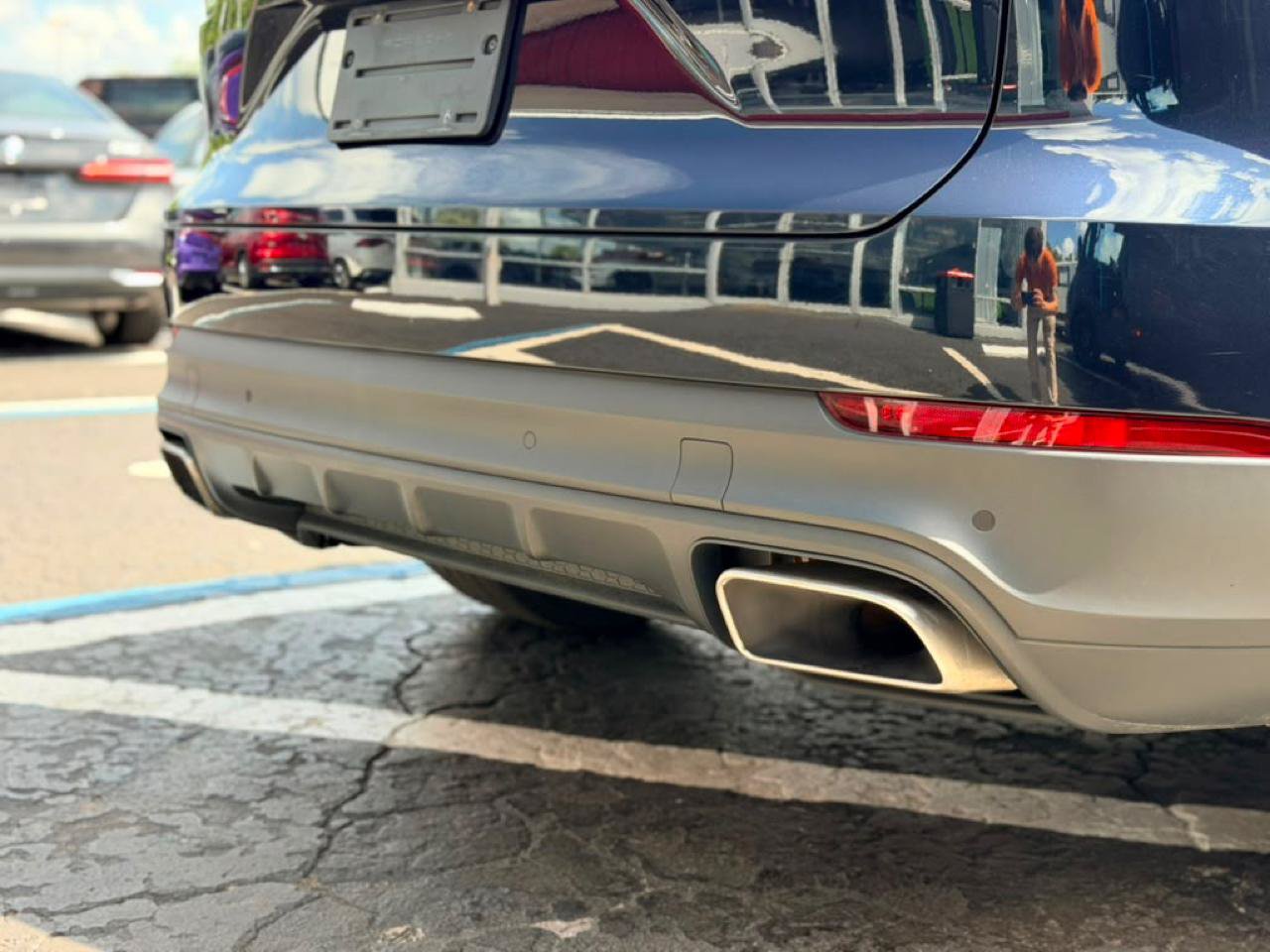 Used 2023 Porsche Cayenne AWD/4WD image 11