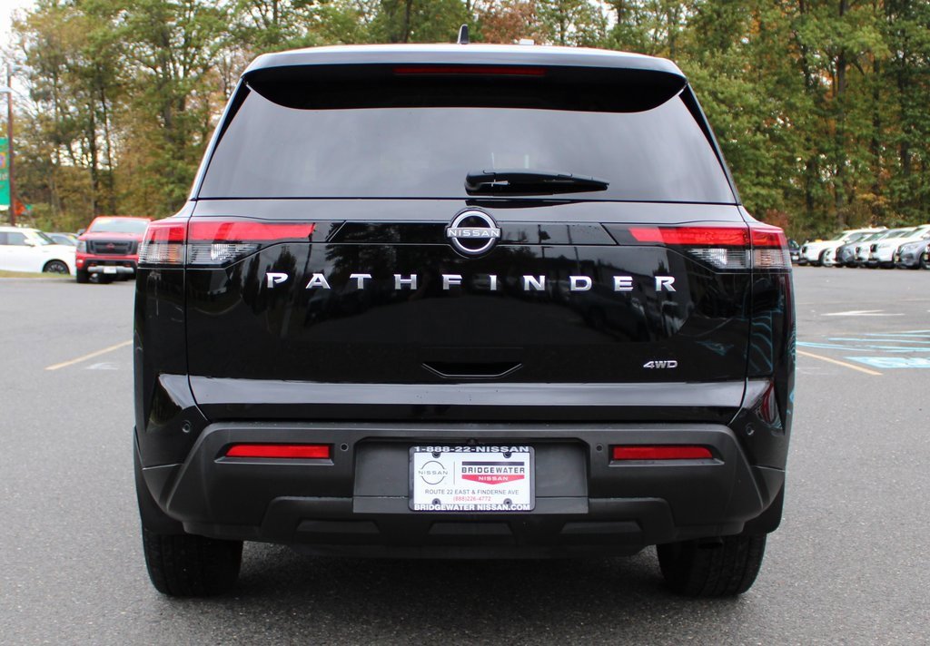 Certified 2024 Nissan Pathfinder S image 7