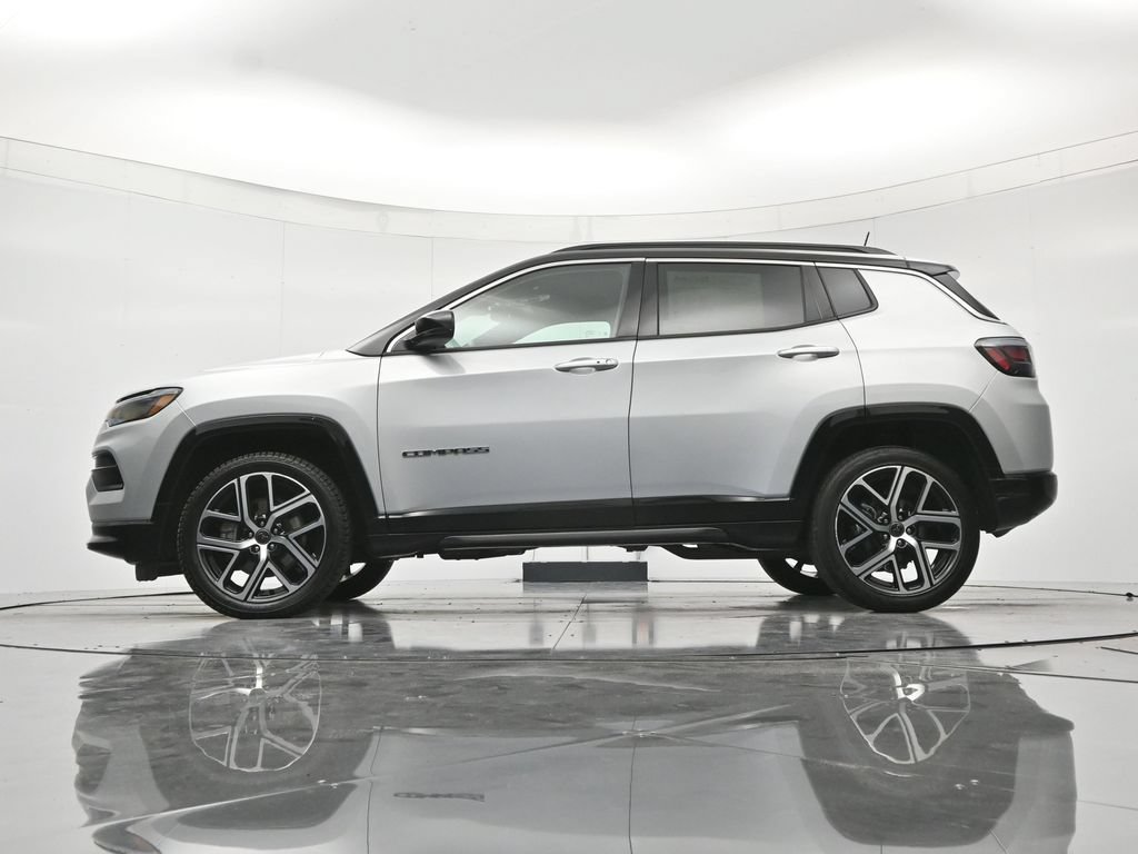 Used 2025 Jeep Compass Limited w/ Elite Group AWD/4WD image 45
